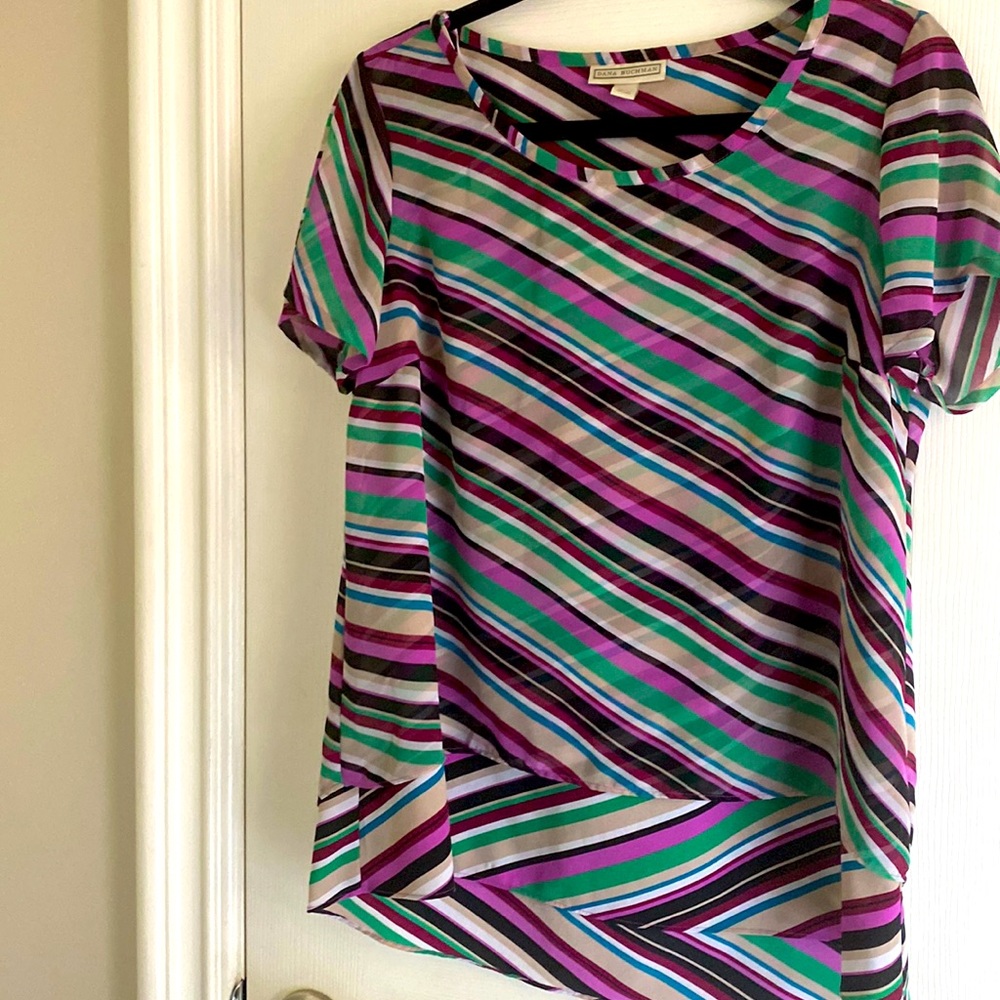 Dana Buchman Striped blouse -Medium. Top with polyester lining. Great condition